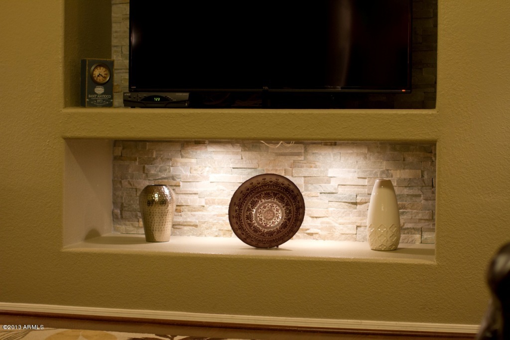 6428 West Saddlehorn Road Phoenix, AZ 85083 - Photo 8 of 23 Custom Built in with Stone and Lighting