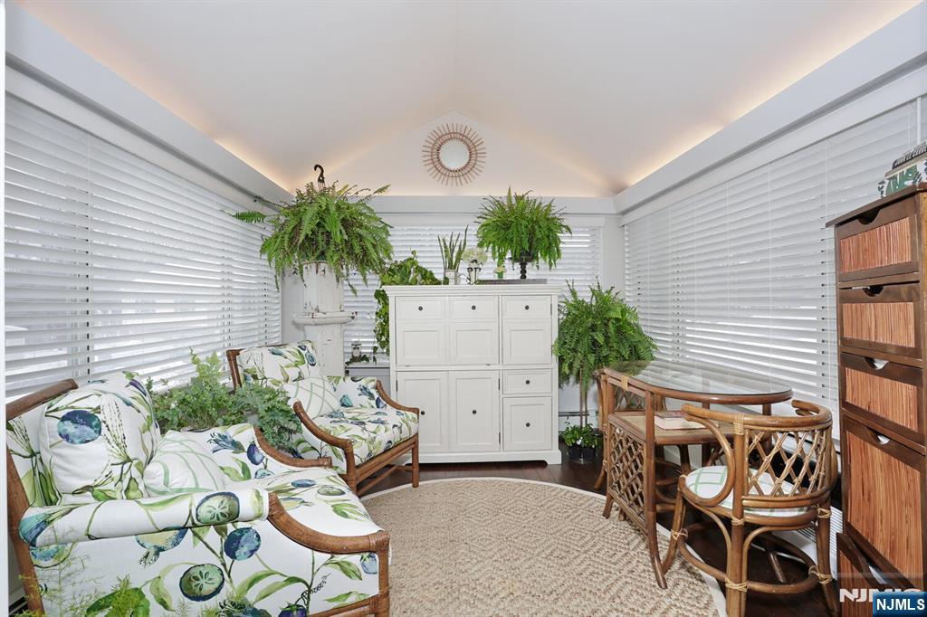 2 Maysenger Road Mahwah, NJ 07430 - Photo 17 of 48