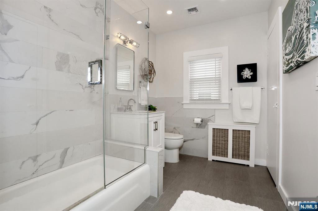 2 Maysenger Road Mahwah, NJ 07430 - Photo 22 of 48