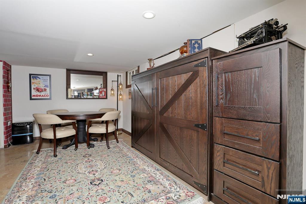 2 Maysenger Road Mahwah, NJ 07430 - Photo 35 of 48