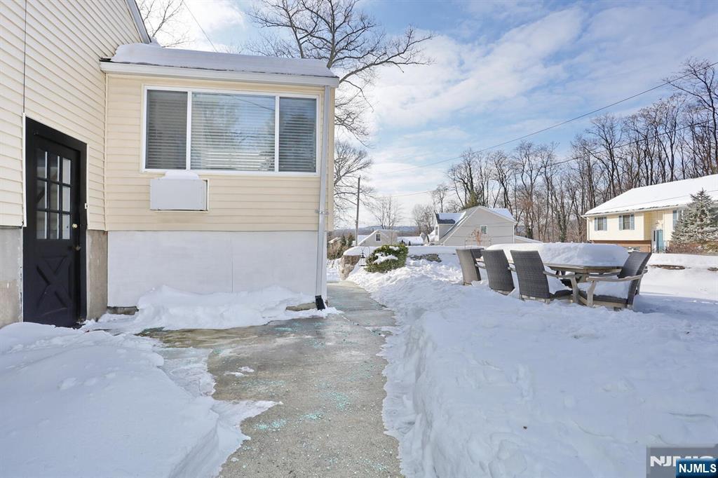 2 Maysenger Road Mahwah, NJ 07430 - Photo 45 of 48