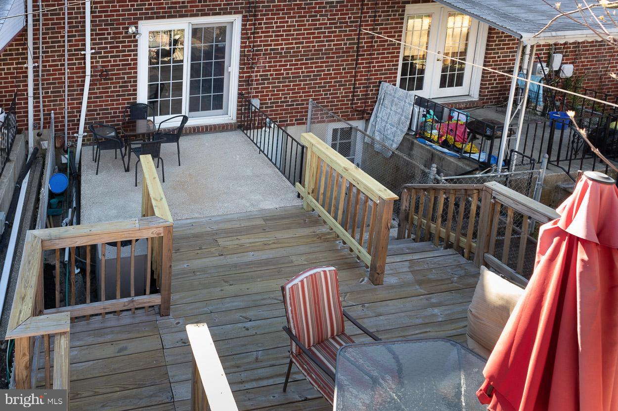 662 Queensgate Road Baltimore, MD 21229 - Photo 23 of 26 Deck