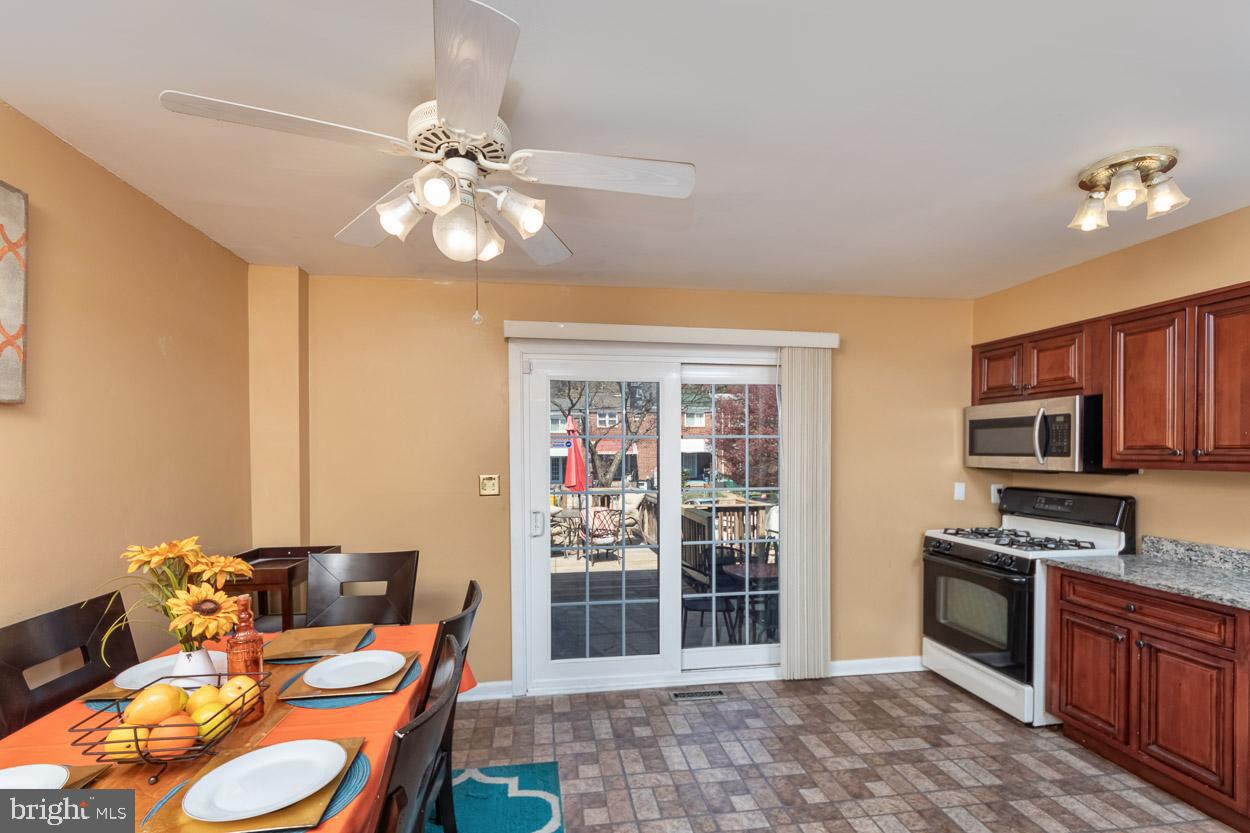 662 Queensgate Road Baltimore, MD 21229 - Photo 7 of 26 Kitchen