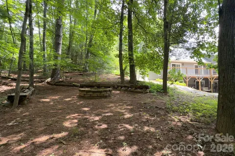 $1,100,000 | 153 SkyView Circle, Asheville, NC 28804