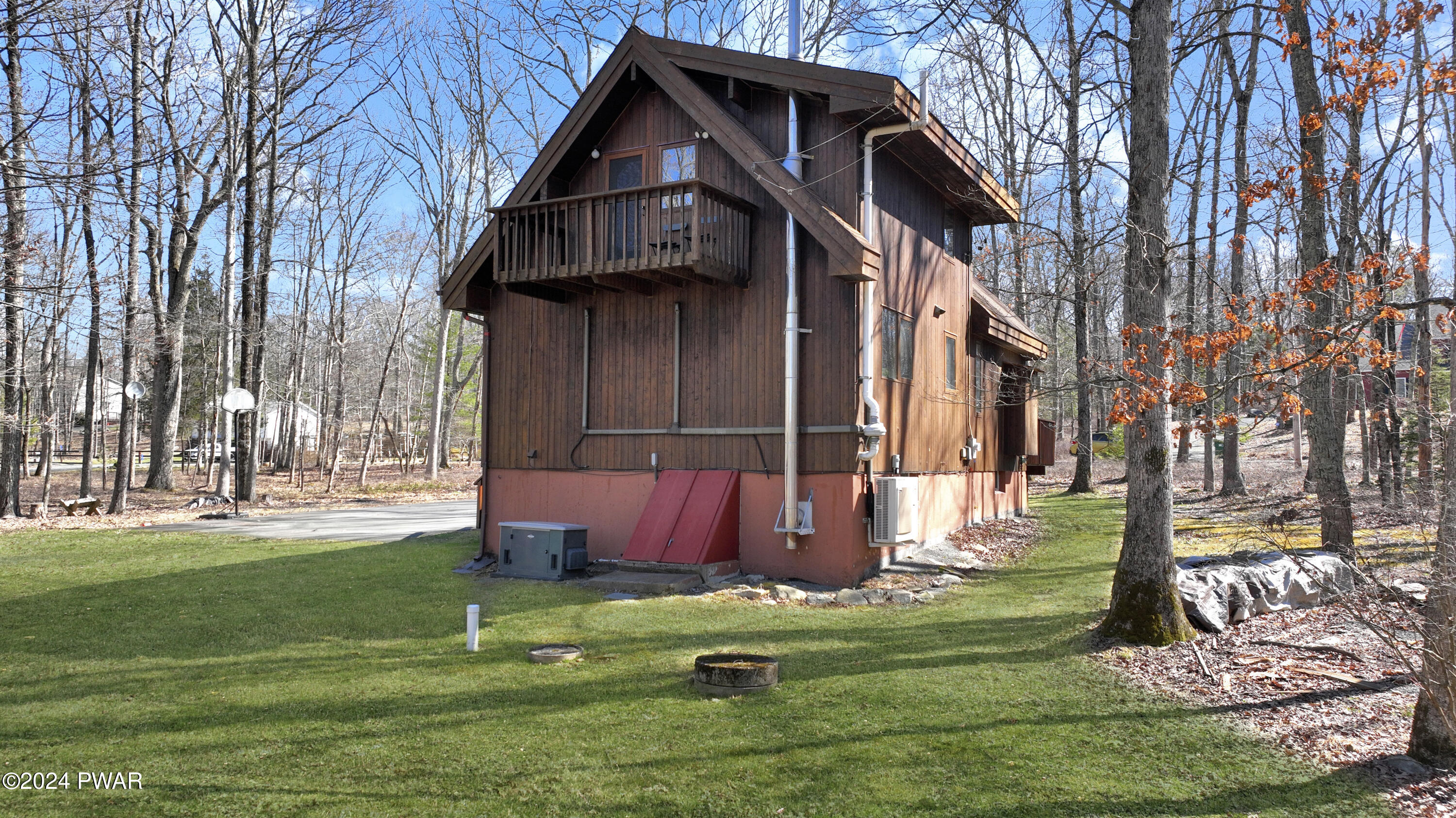 125 Weasel Road Dingmans Ferry, PA 18328 - Photo 10 of 30