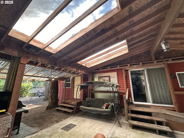 $289,500 | 151 Outer Drive, Florence, OR 97439