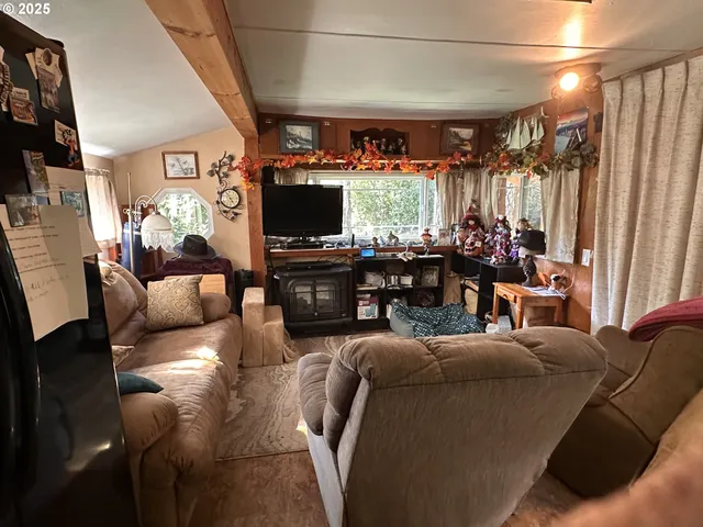 $289,500 | 151 Outer Drive, Florence, OR 97439