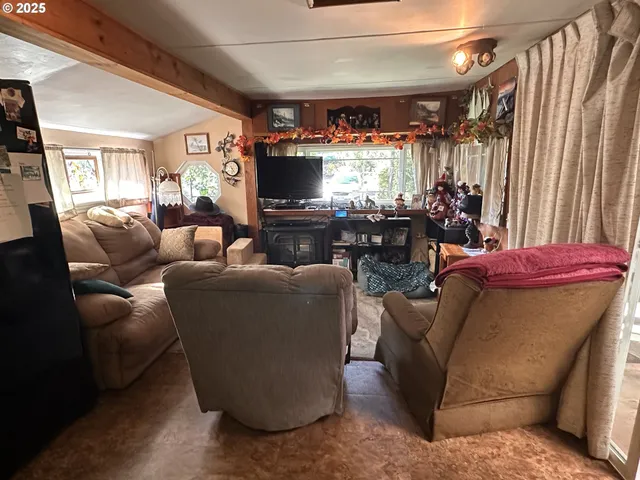 $289,500 | 151 Outer Drive, Florence, OR 97439