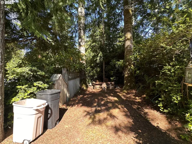 $289,500 | 151 Outer Drive, Florence, OR 97439