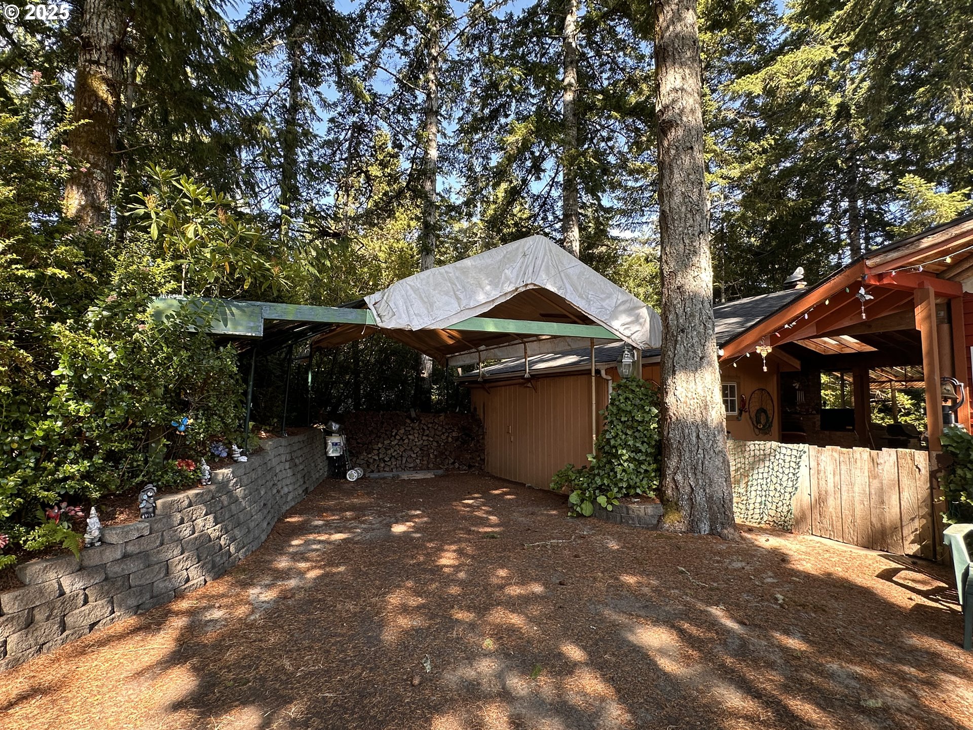 151 Outer Drive Florence, OR 97439 - Photo 4 of 27