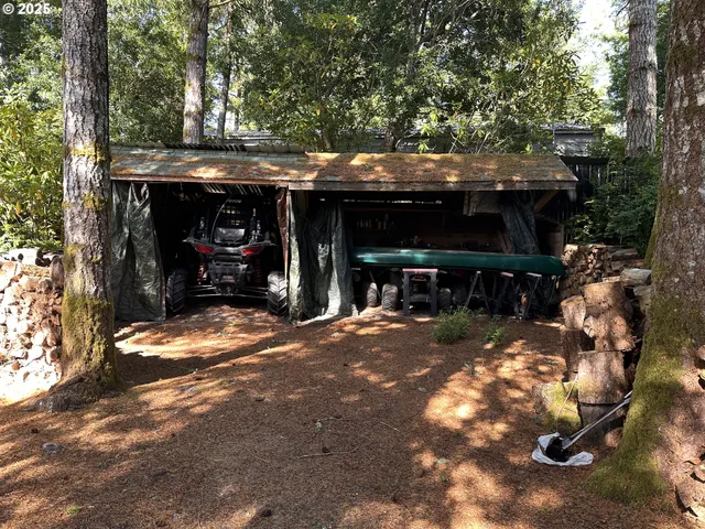 $289,500 | 151 Outer Drive, Florence, OR 97439