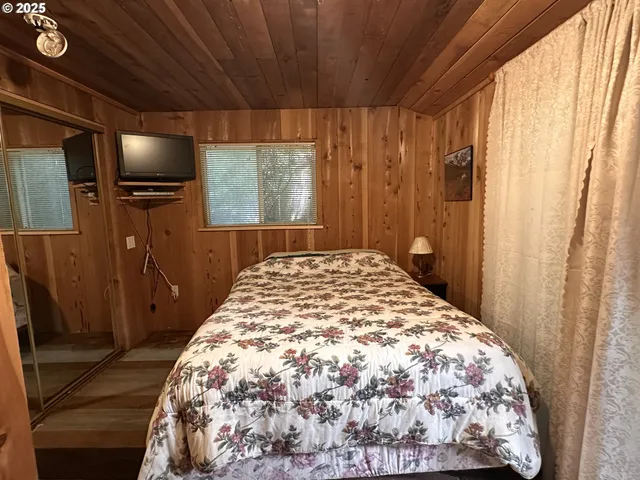 $289,500 | 151 Outer Drive, Florence, OR 97439