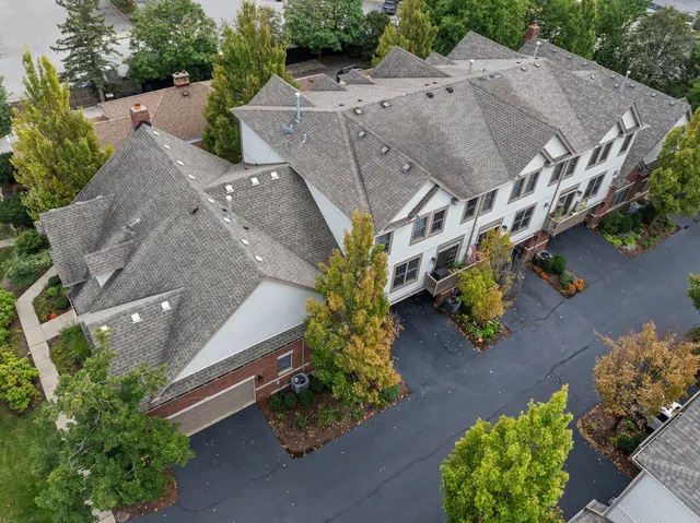 $529,000 | 722 North Northwest Highway, Unit A, Park Ridge, IL 60068