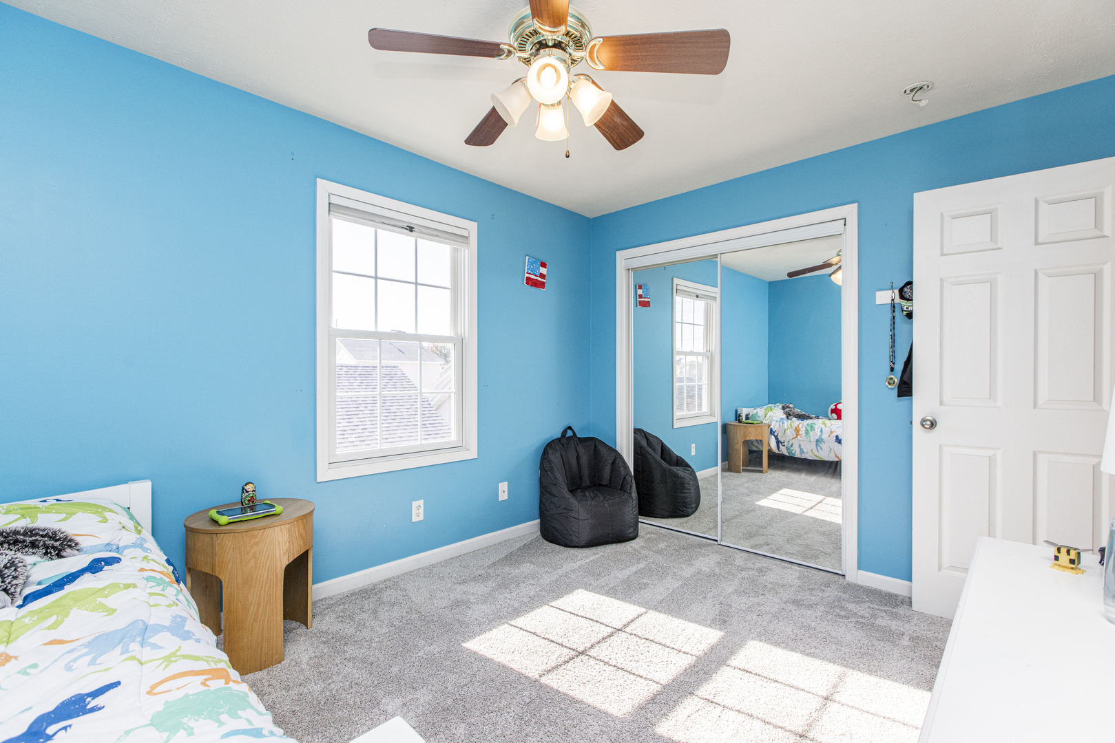 1111 Chippewa Street Normal, IL 61761 - Photo 21 of 35 a living room with furniture and a window