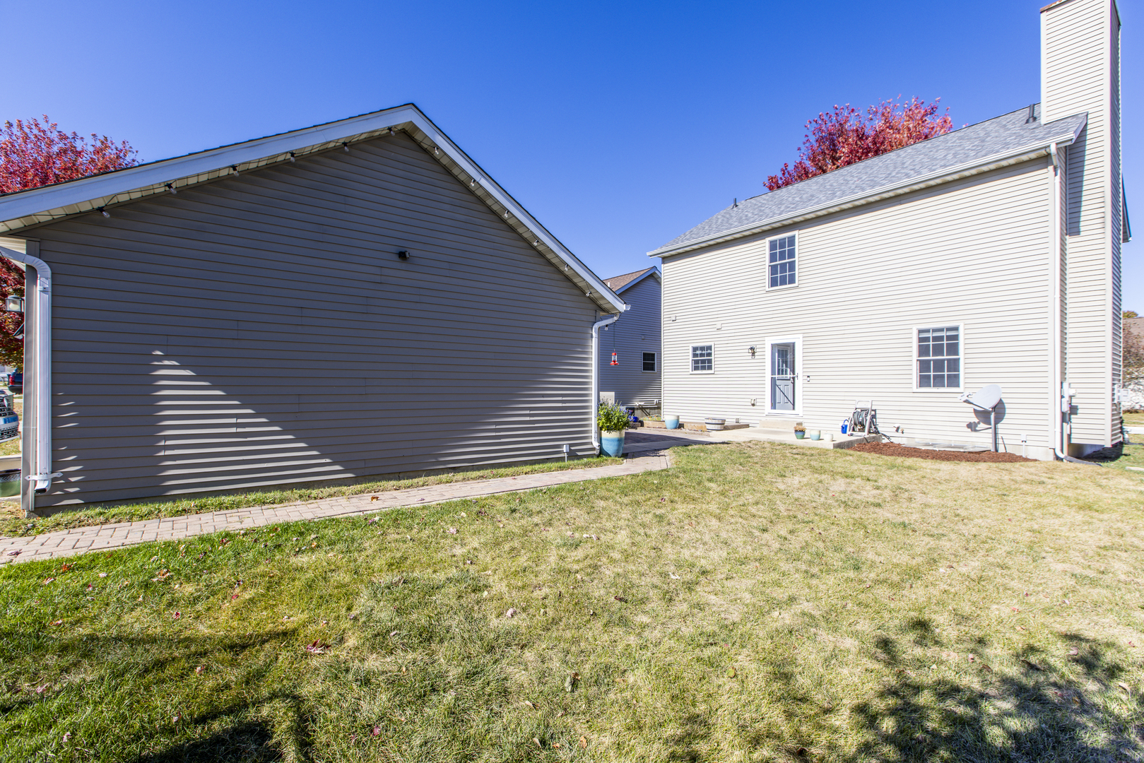 1111 Chippewa Street Normal, IL 61761 - Photo 33 of 35 a backyard of a house
