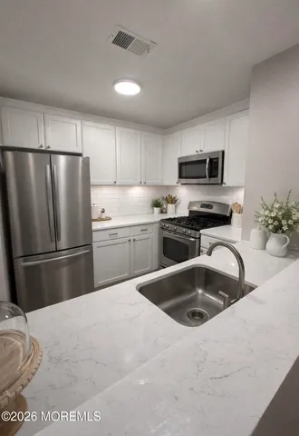 $385,000 | 25 Thoroughbred Fare, Tinton Falls, NJ 07753