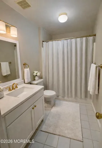 $385,000 | 25 Thoroughbred Fare, Tinton Falls, NJ 07753