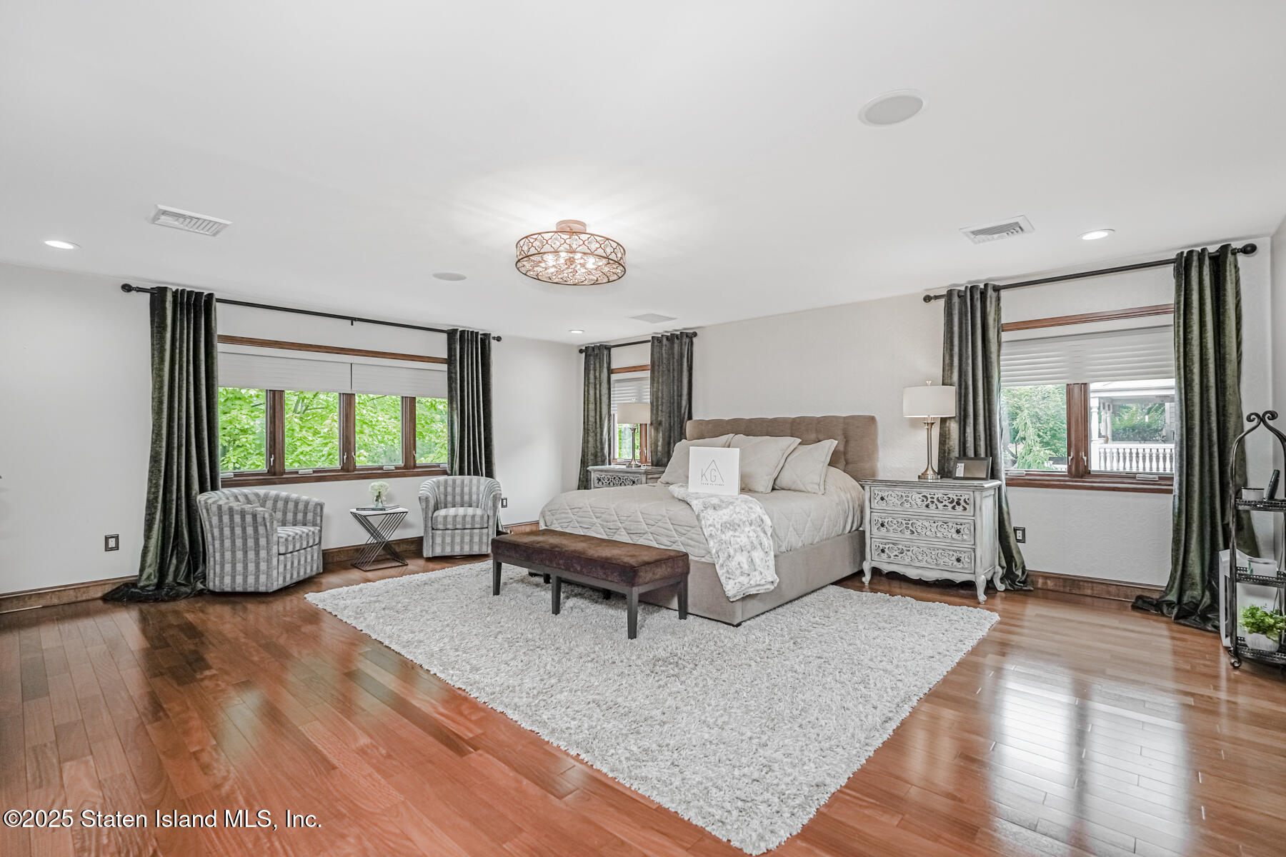 140 Craig Avenue Staten Island, NY 10307 - Photo 19 of 46 Photo Mar 06 2018, 7 14 37 PM