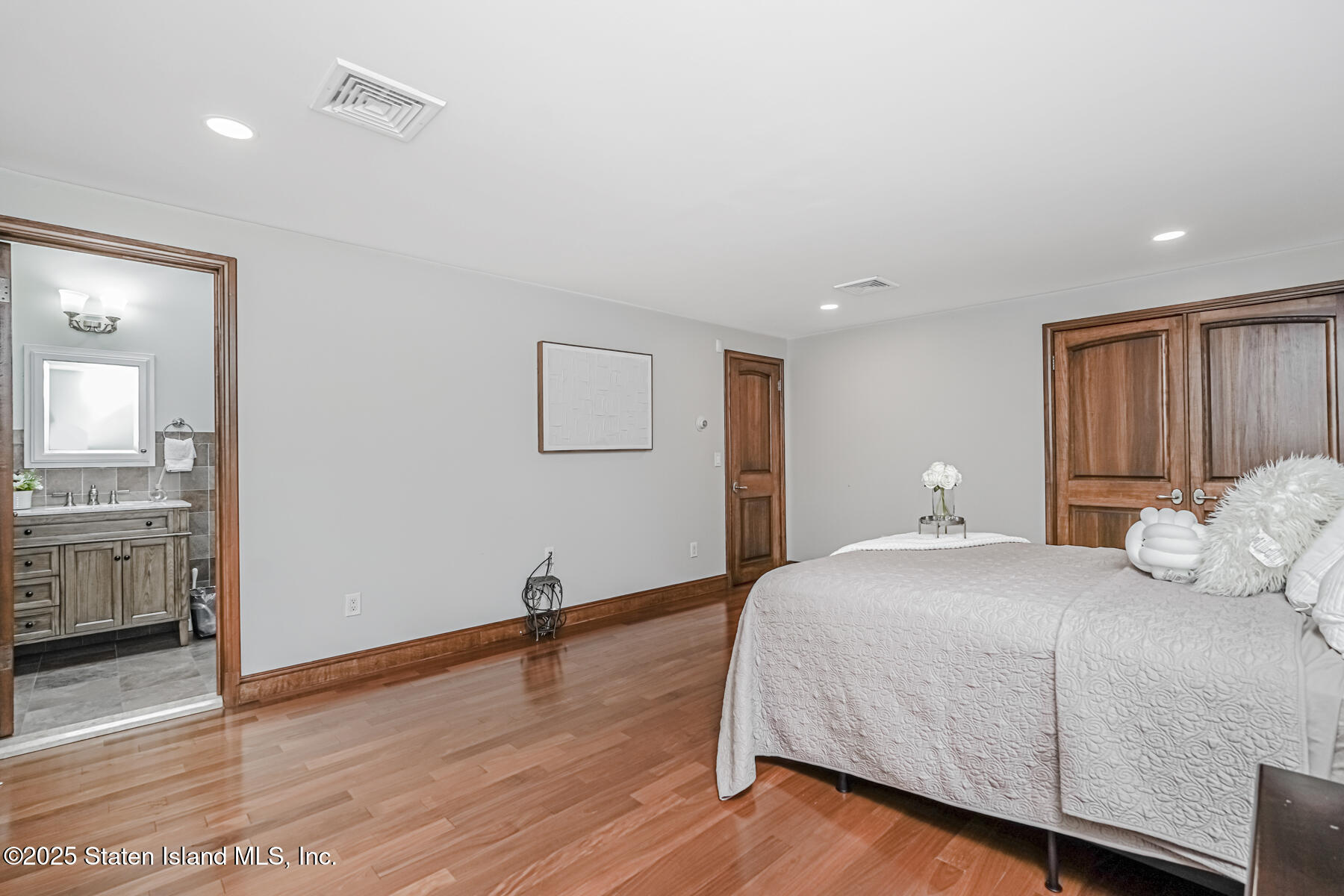 140 Craig Avenue Staten Island, NY 10307 - Photo 27 of 46 Photo Mar 06 2018, 7 08 01 PM