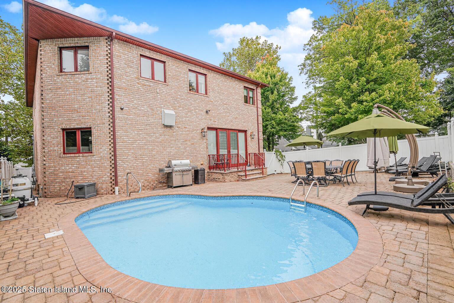 140 Craig Avenue Staten Island, NY 10307 - Photo 39 of 46 Photo Sep 25 2025, 6 11 28 PM (3)