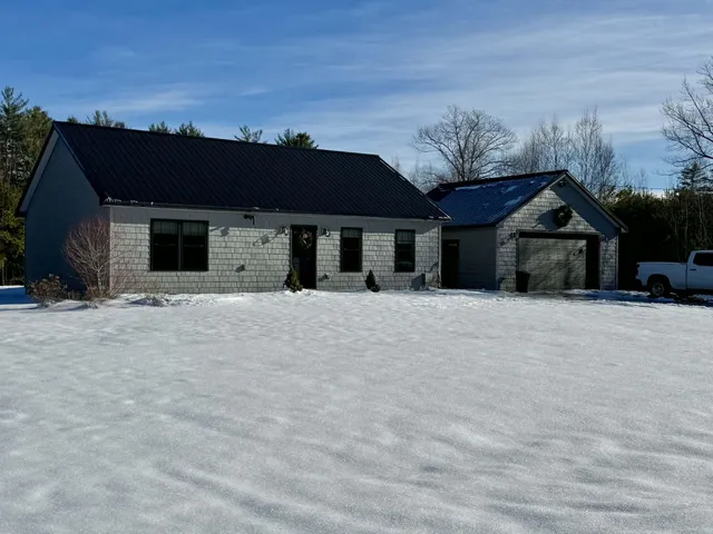 $362,500 | 13 Silver Way, Oxford, ME 04270
