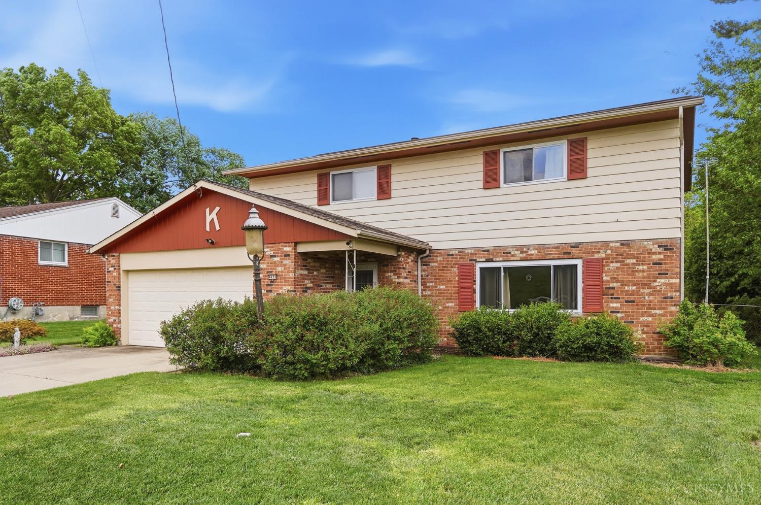 4455 Cloverhill Terrace Cincinnati, OH 45238 - Photo 4 of 78