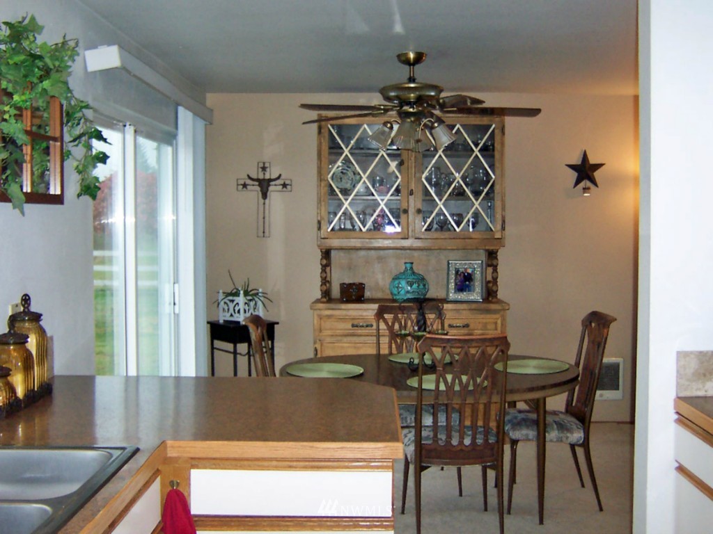 9440 180th Way Southwest Rochester, WA 98579 - Photo 5 of 15