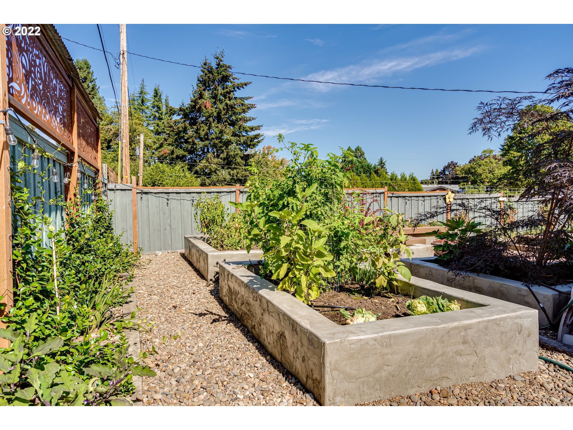 1349 Goodpasture Island Road Eugene, OR 97401 - Photo 21 of 29 Garden