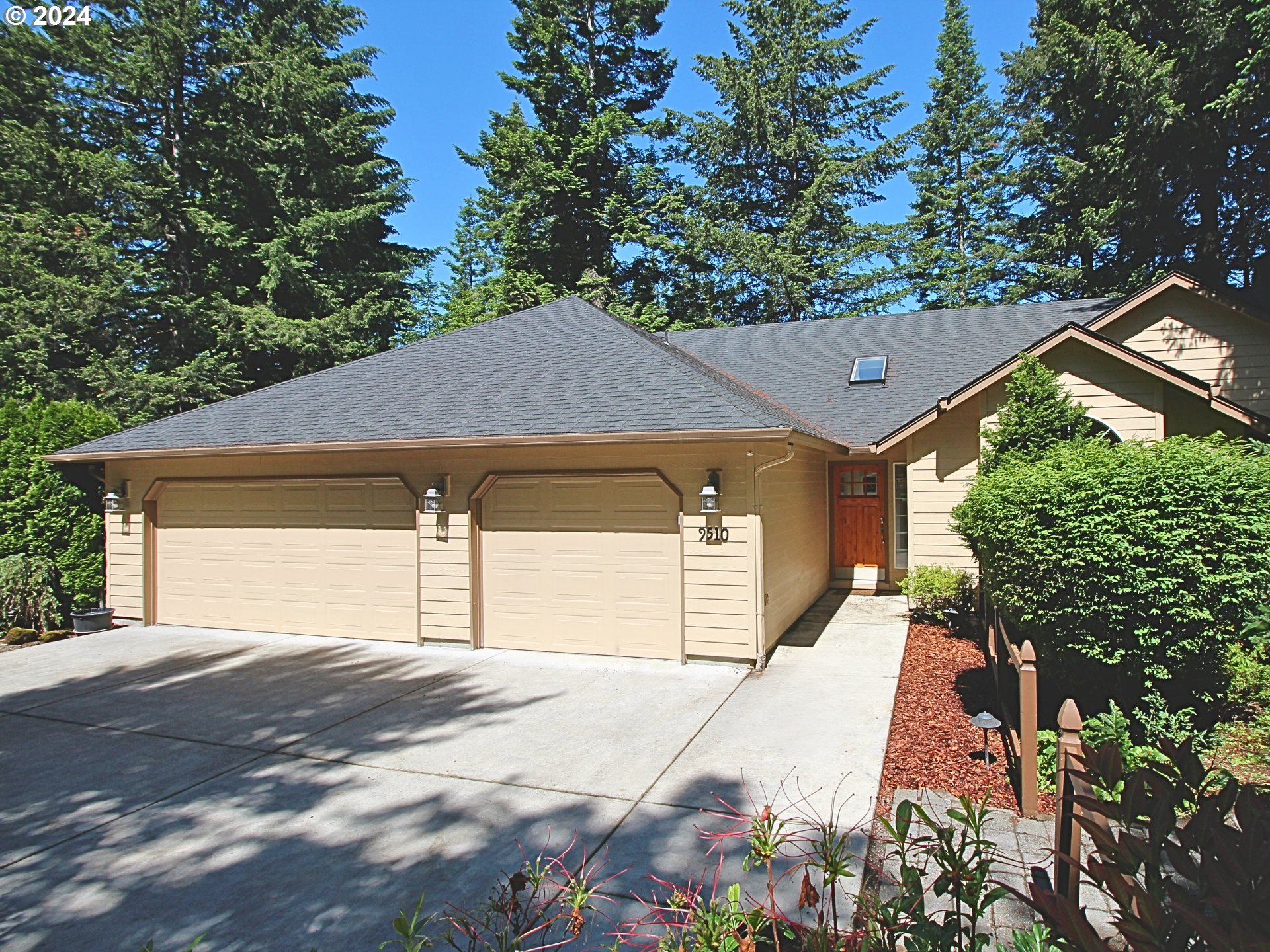 9510 Northeast 322nd St