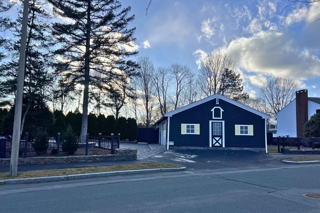 10 Rodgers Road Stoneham, MA 02180 - Photo 9 of 10