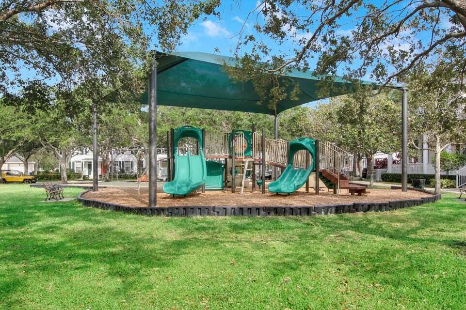 122 Date Palm Drive Jupiter, FL 33458 - Photo 31 of 37 NewHaven Playground