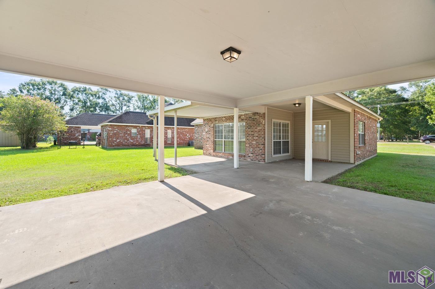 9091 Lockhart Road Denham Springs, LA 70726 - Photo 16 of 19