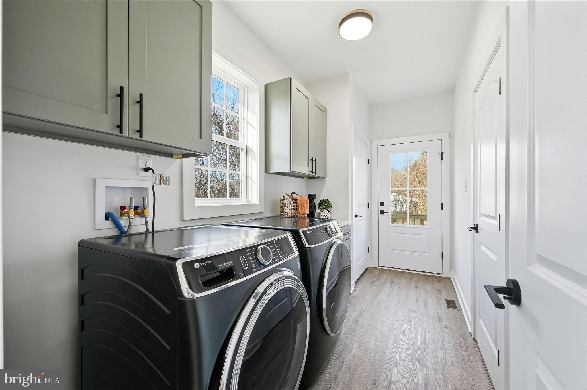 985 Hostler Road Harpers Ferry, WV 25425 - Photo 27 of 51 Laundry/Mudroom
