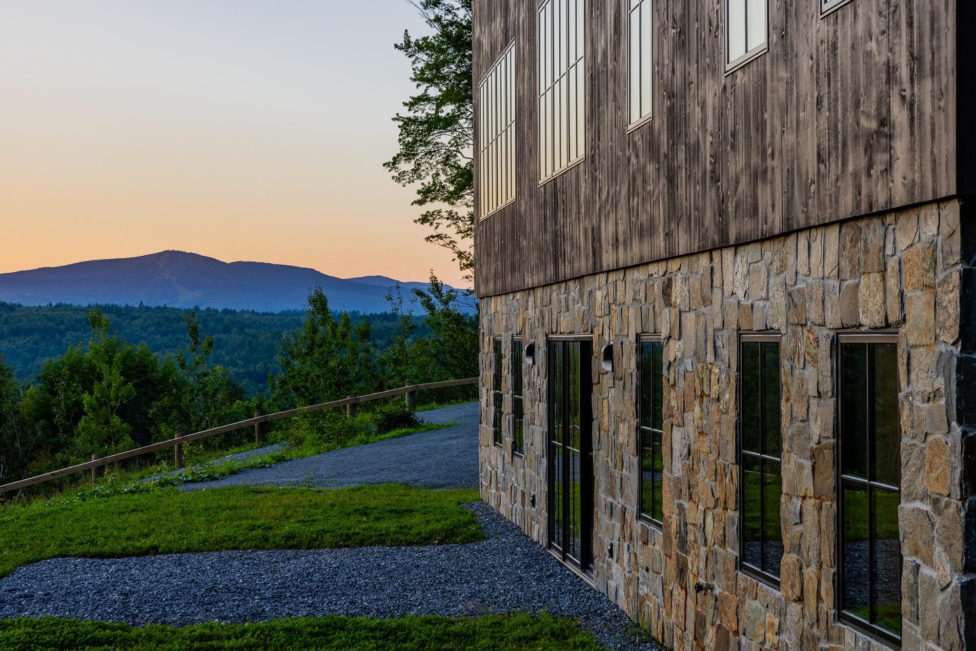 33 Stone Lodge Road Winhall, VT 05340 - Photo 3 of 13 Gallery Image 3