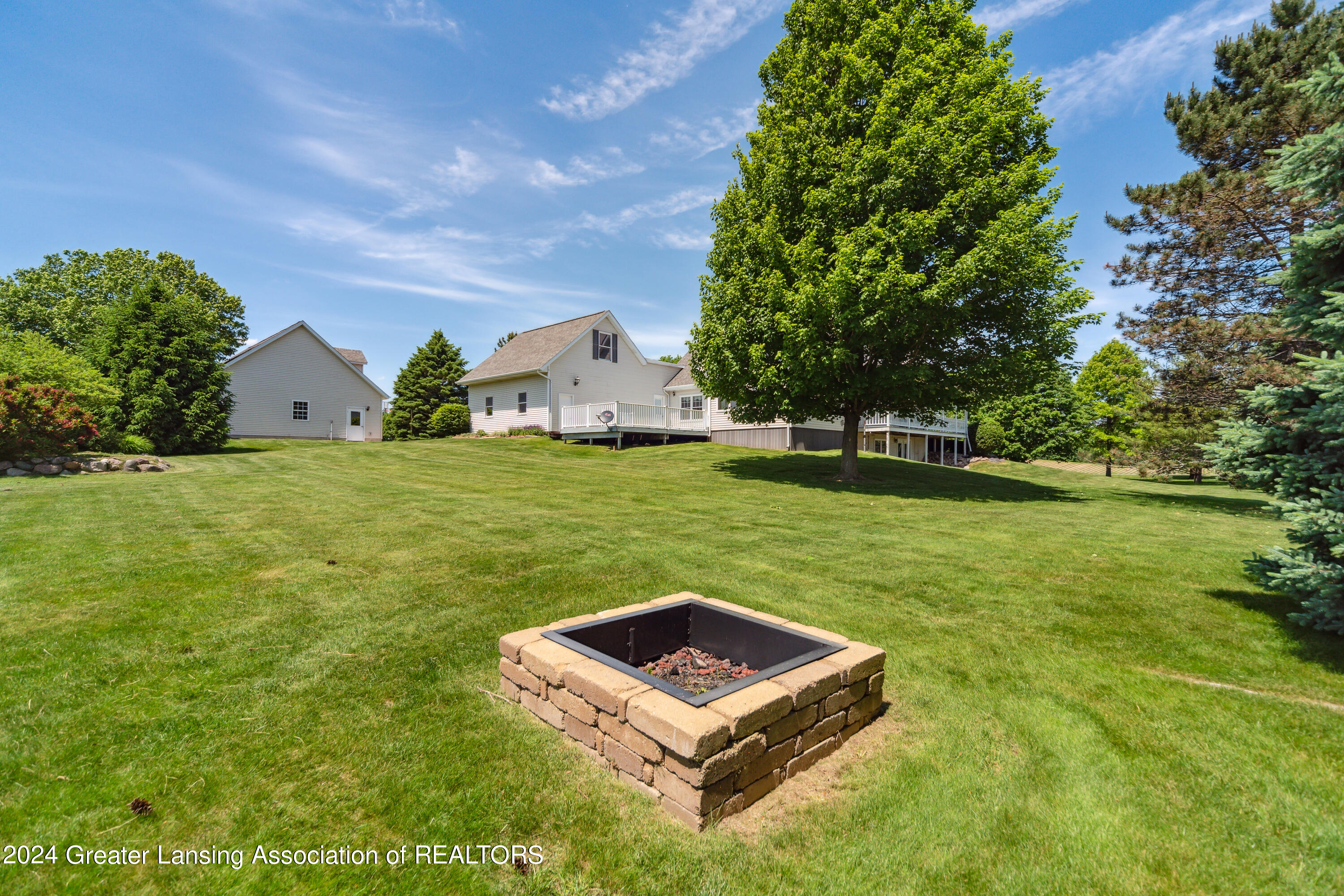 5401 West Clark Road Lansing, MI 48906 - Photo 11 of 56 56-5401-W-Clark-Rd-Lansing-MI-48906-Wind