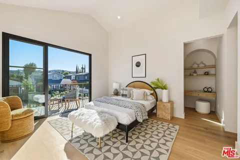 $4,395,000 | 16643 Addison Street, Encino, CA 91436