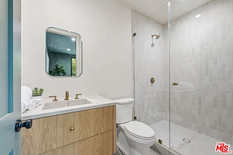 $4,395,000 | 16643 Addison Street, Encino, CA 91436