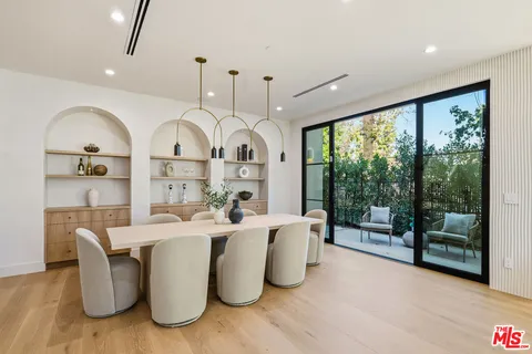 $4,395,000 | 16643 Addison Street, Encino, CA 91436