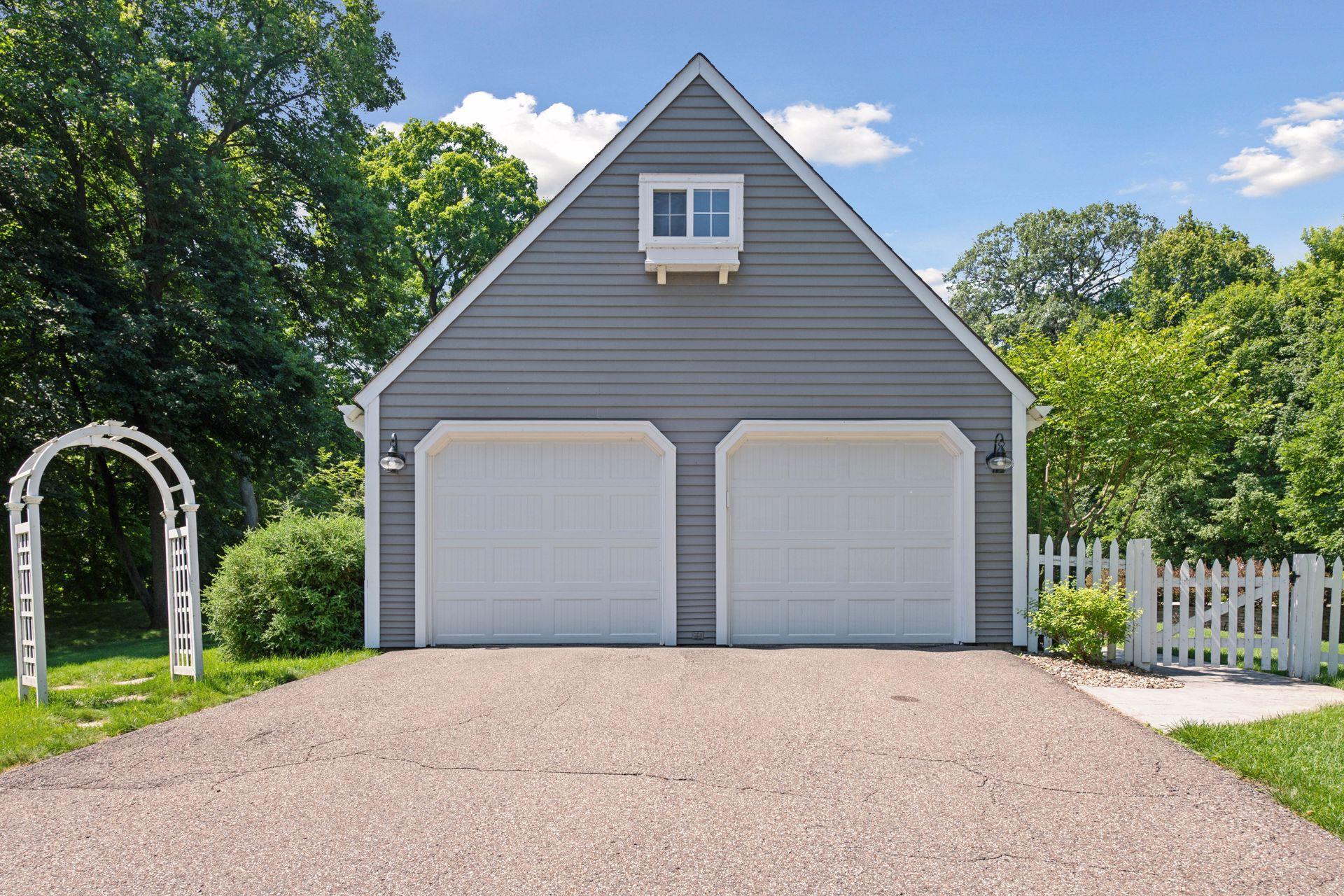 4022 Hillcrest Road Deephaven, MN 55391 - Photo 25 of 28 Gallery Image 25