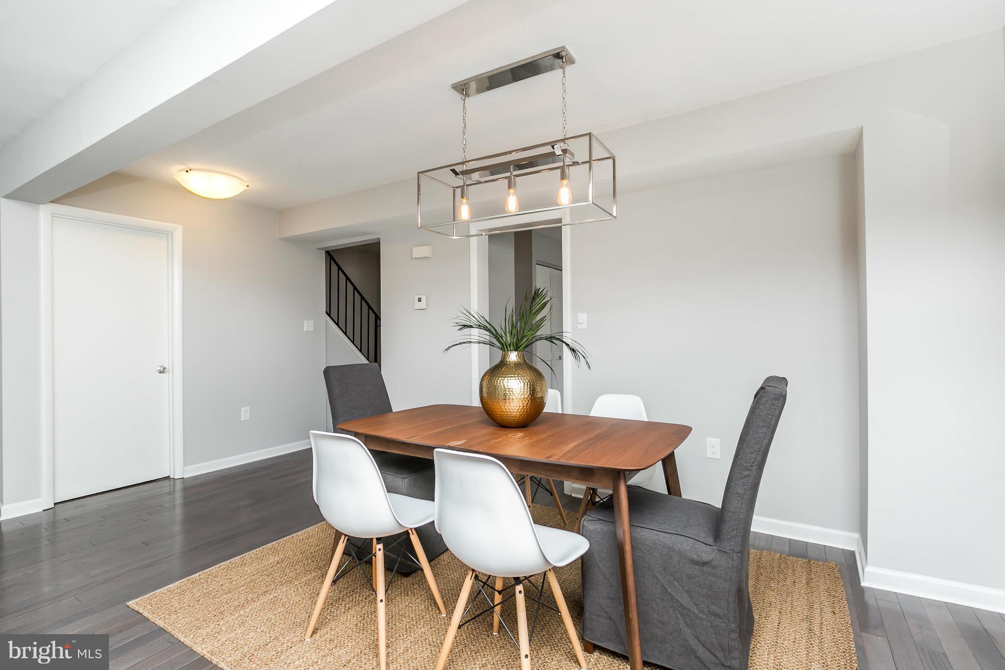 1935 Greenberry Road Baltimore, MD 21209 - Photo 11 of 30 Dining Room