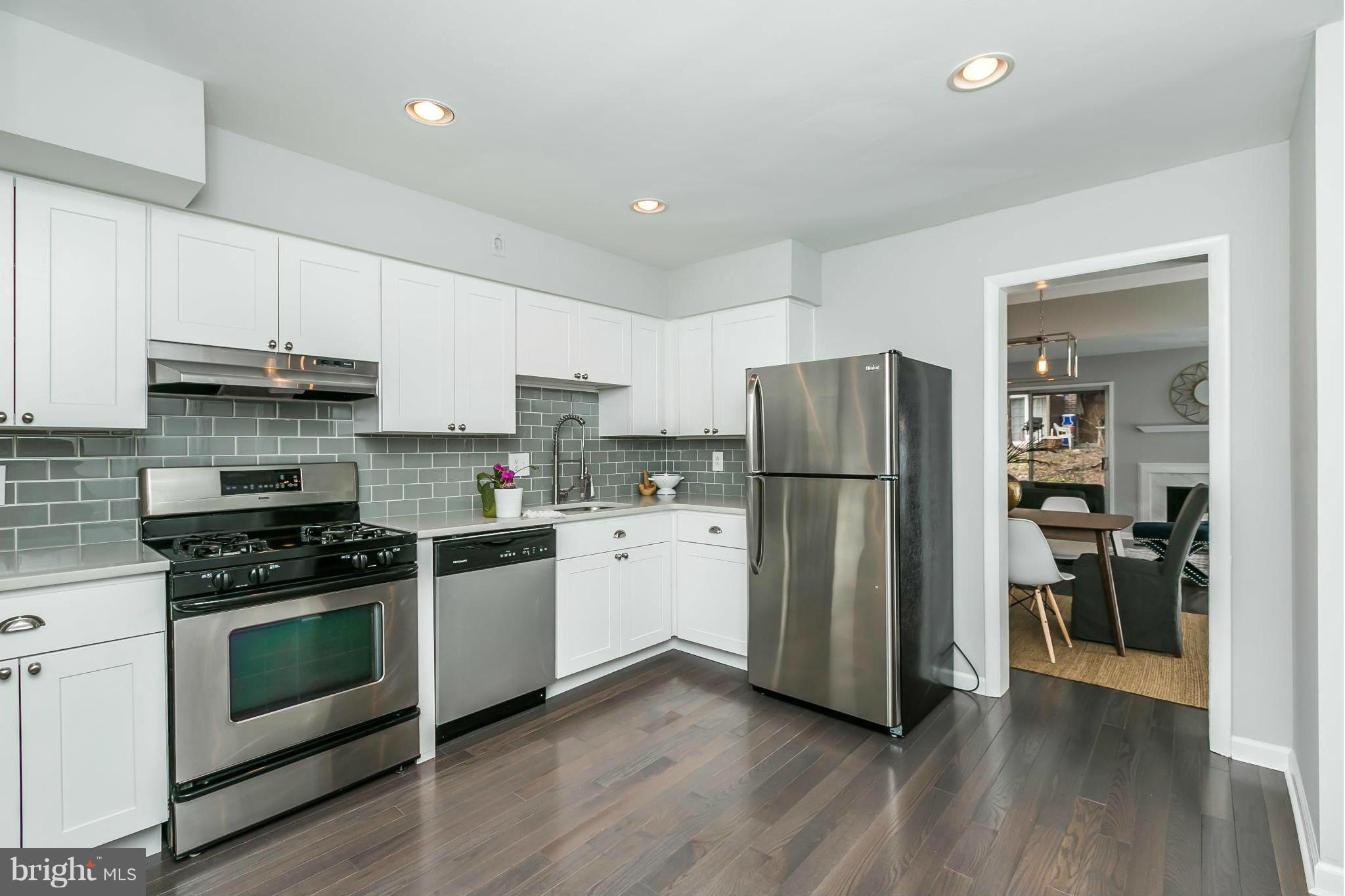 1935 Greenberry Road Baltimore, MD 21209 - Photo 7 of 30 Kitchen