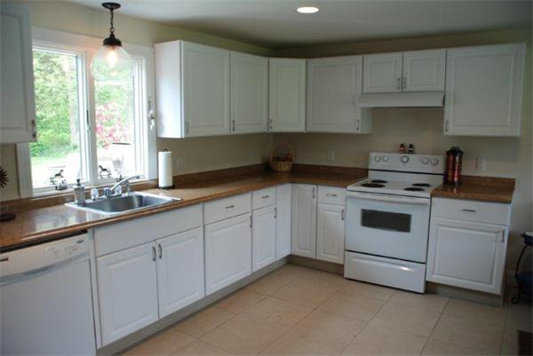 21 Boulder Brook Road Sandwich, MA 02537 - Photo 8 of 20 Gallery Image 8