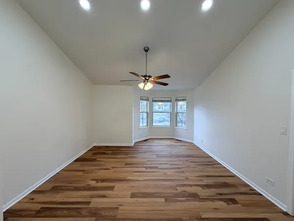 $3,800 | 431 Pine Lake Circle, Vernon Hills, IL 60061