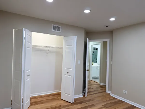 $3,800 | 431 Pine Lake Circle, Vernon Hills, IL 60061