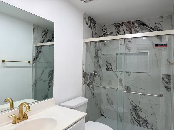 $3,800 | 431 Pine Lake Circle, Vernon Hills, IL 60061