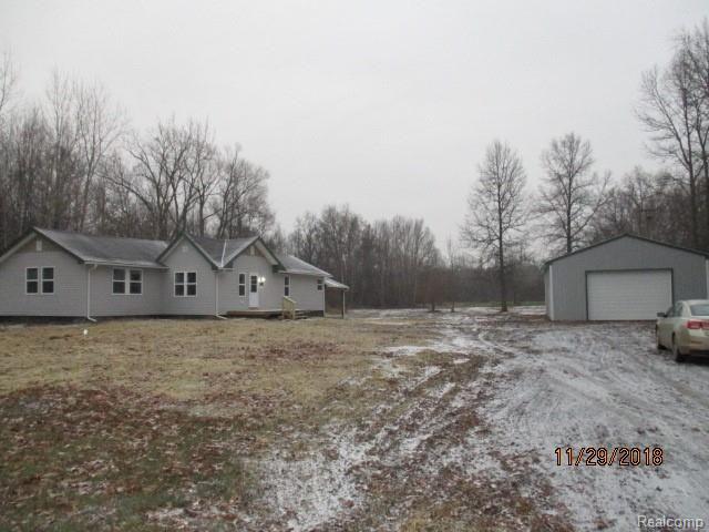 43551 Arkona Road New Boston, MI 48164 - Photo 3 of 23 IMG_0786.JPG