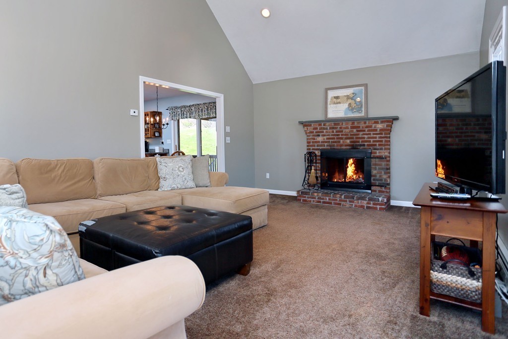 3 Welsh Road Sutton, MA 01590 - Photo 7 of 30 Gallery Image 7