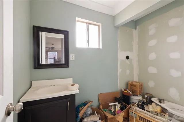 $130,000 | 13615 Miraflores Street, Edcouch, TX 78538