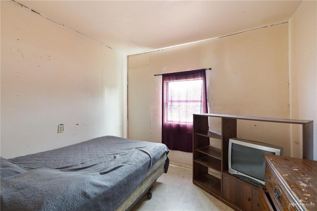 13615 Miraflores Street Edcouch, TX 78538 - Photo 8 of 13 Bathroom with vanity
