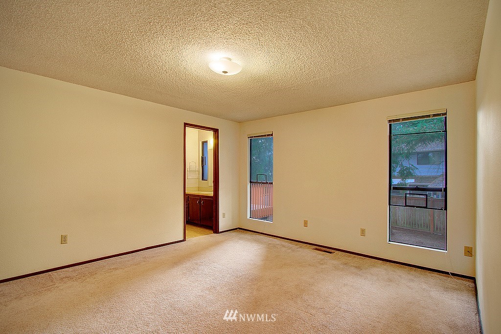 18314 110th Avenue Southeast Renton, WA 98055 - Photo 9 of 17 Gallery Image 9